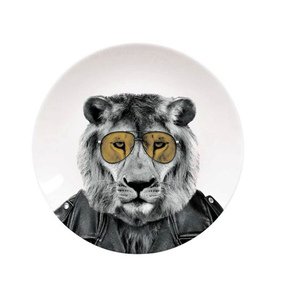 Wild Dining Lion