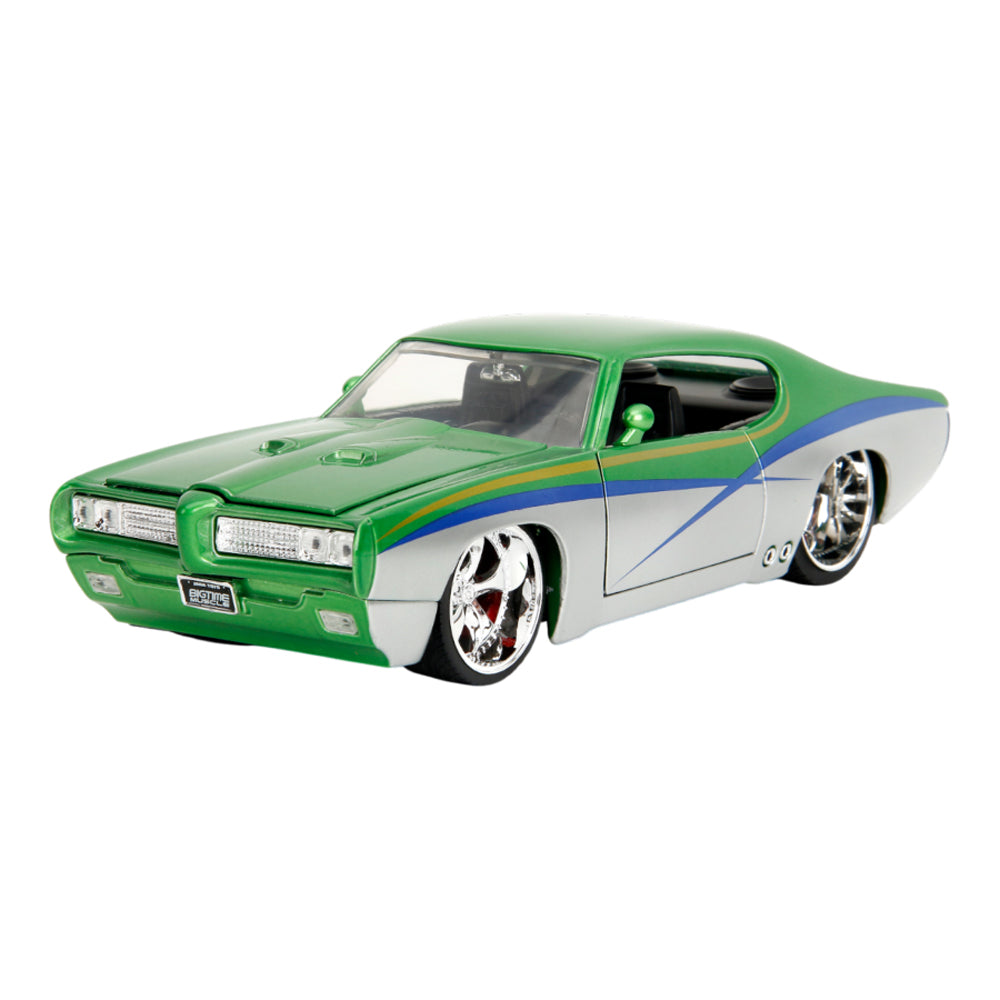 Big Time Muscle 1969 Pontiac GTO Judge 1:24 Scale Vehicle