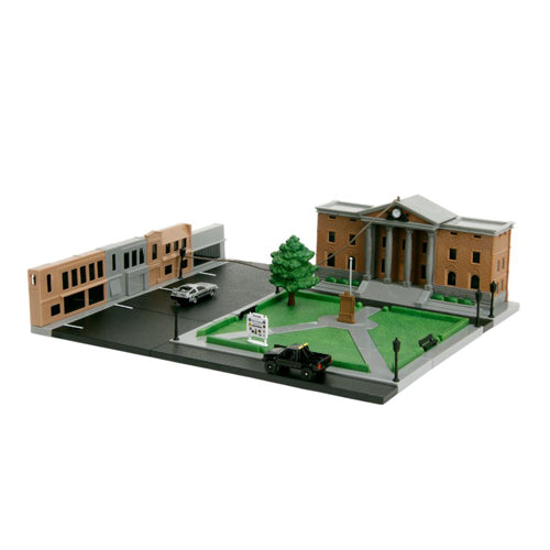 Back to the Future 1.65" Nano Scene Hill Valley Courthouse Set